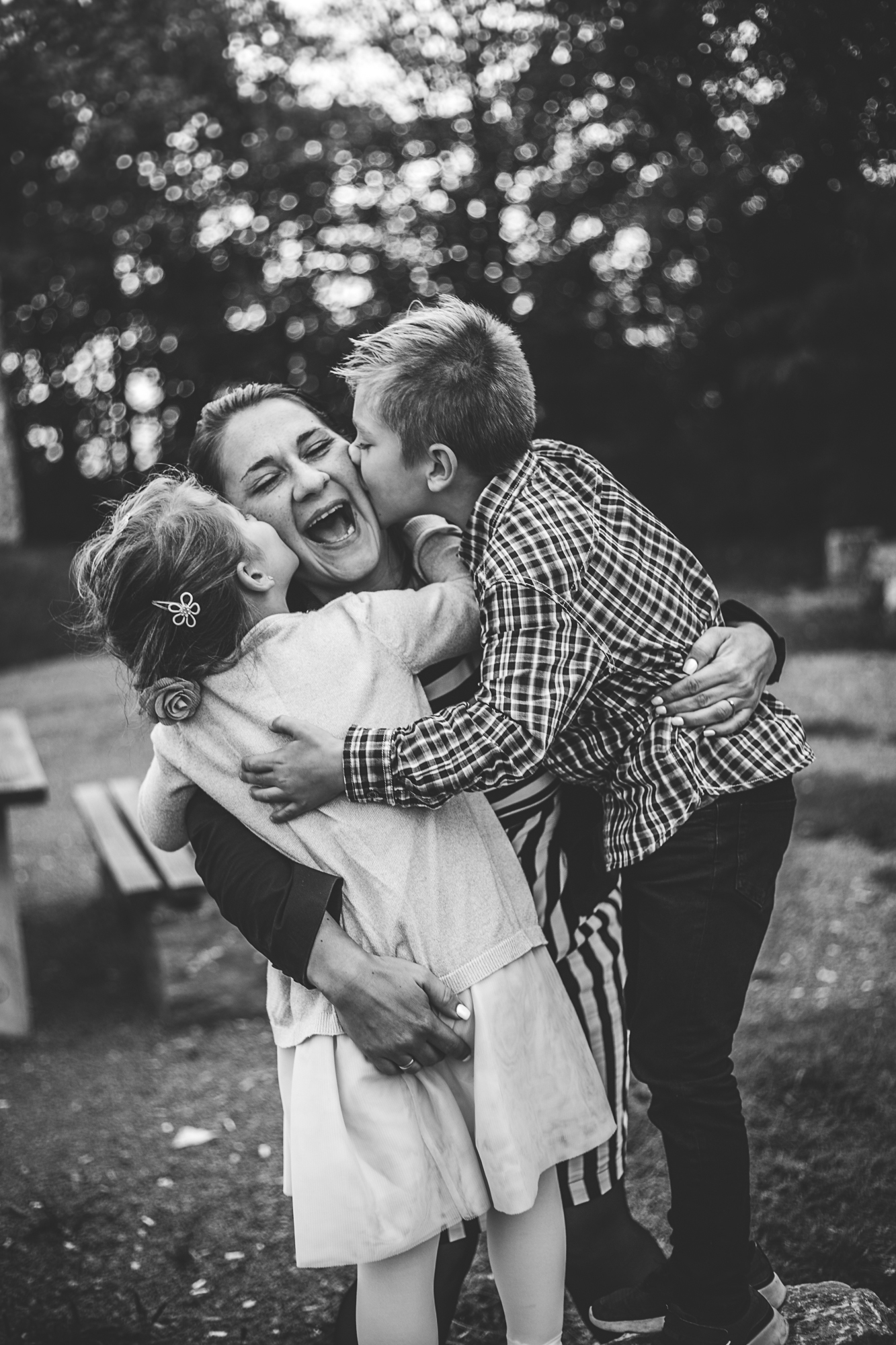 Generationsshooting am Wartturm in Buchen (Odenwald) Brautpaarshooting am Rosdorfer Baggersee