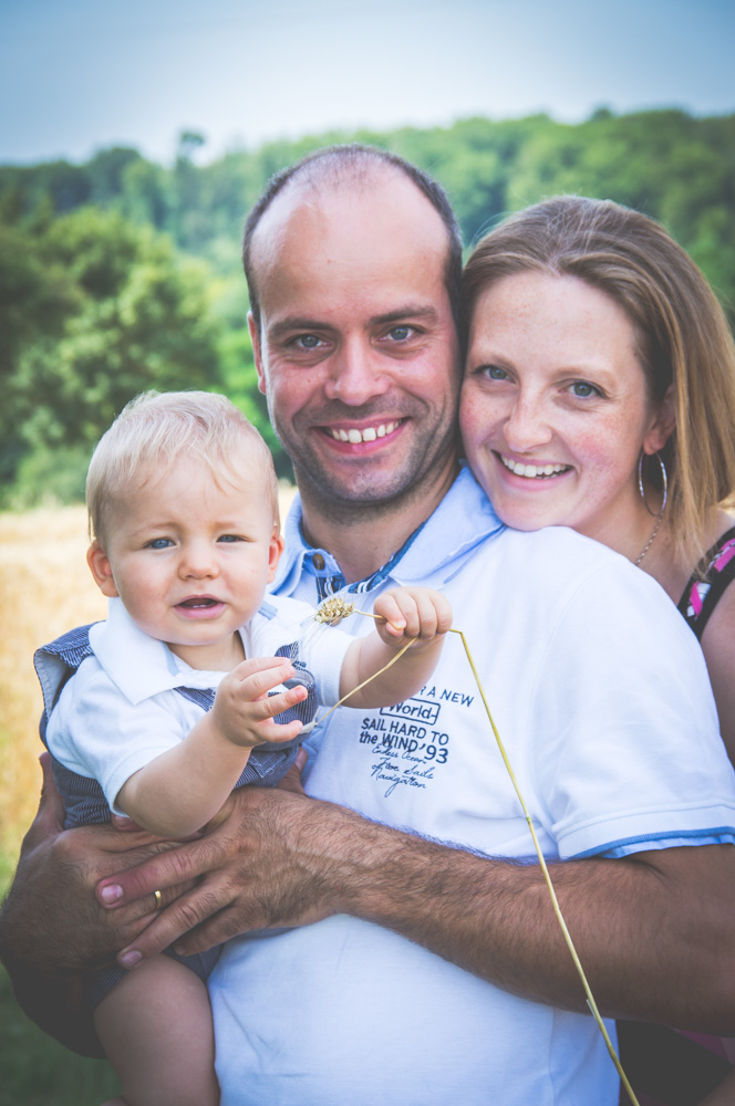 Familienfotoshooting auf dem Land Familienfotoshooting auf dem Land