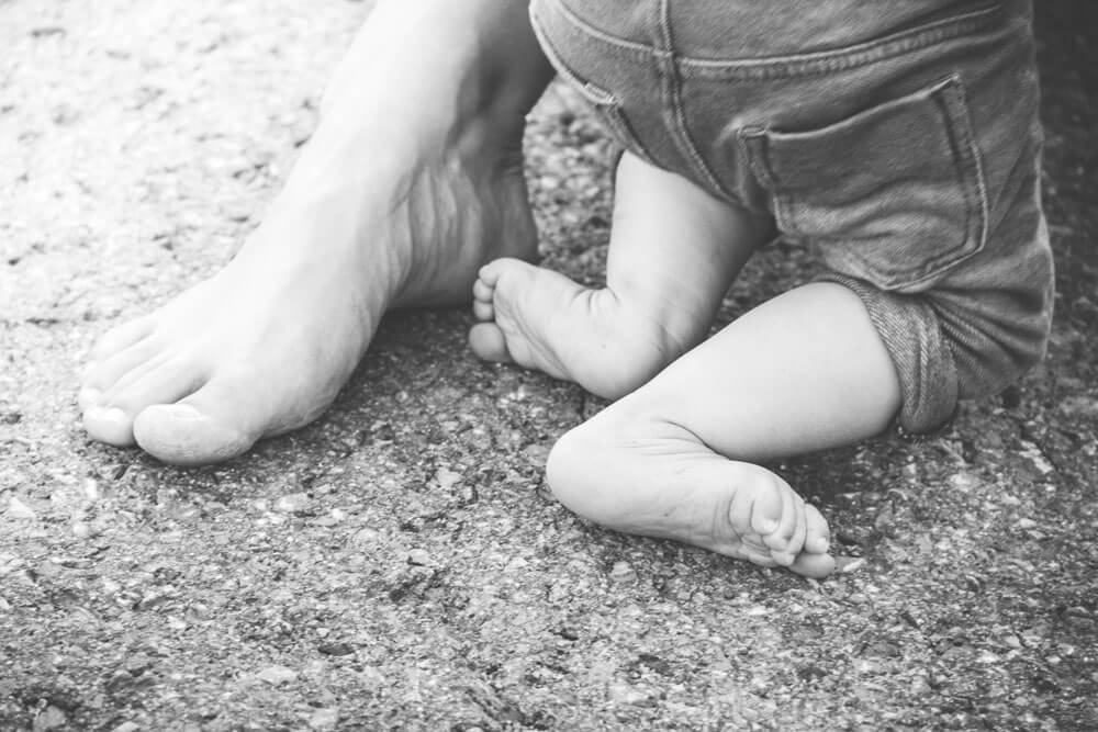 Familienfotoshooting unter Sonnenblumen